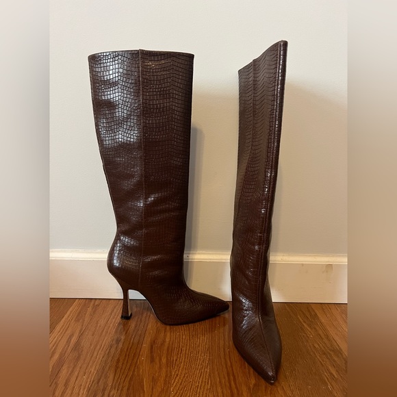 Stuart Weitzman Shoes - Stuart Weitzman Boots